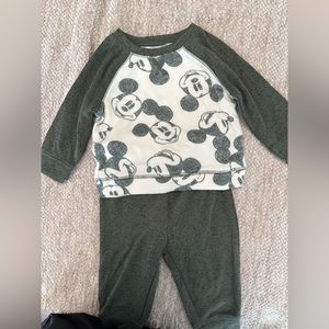 NWT Disney Baby Tee and Jogger Set 6M